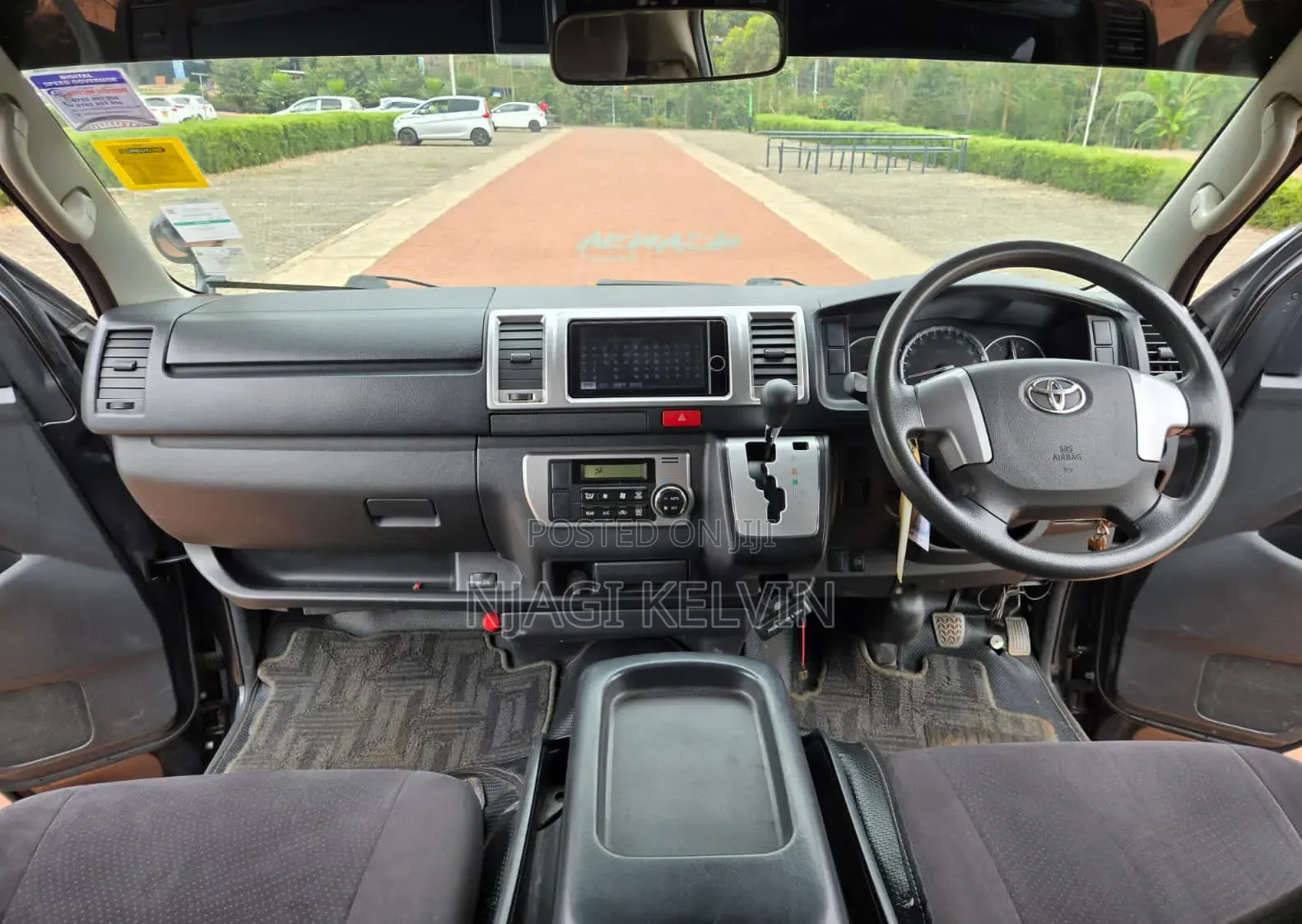 Toyota HiAce 2018 Black