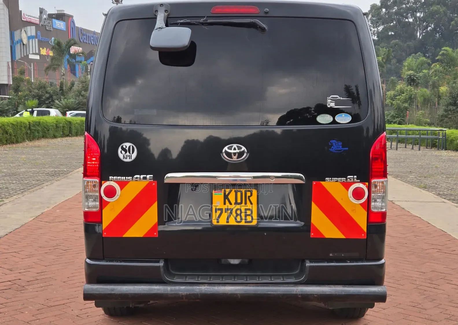 Toyota HiAce 2018 Black