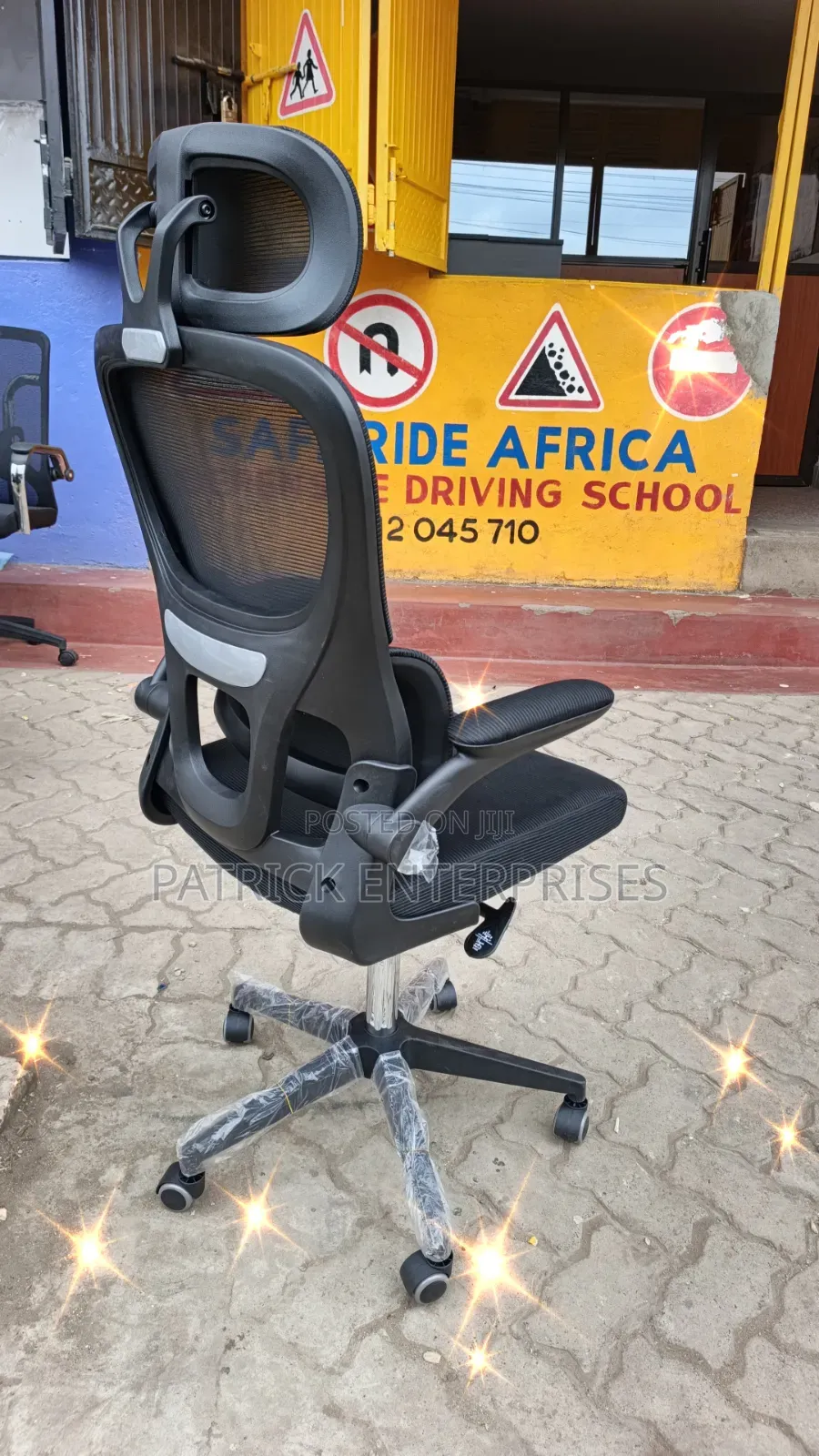 Ergonomic Black High Back Double Back Offer Chair