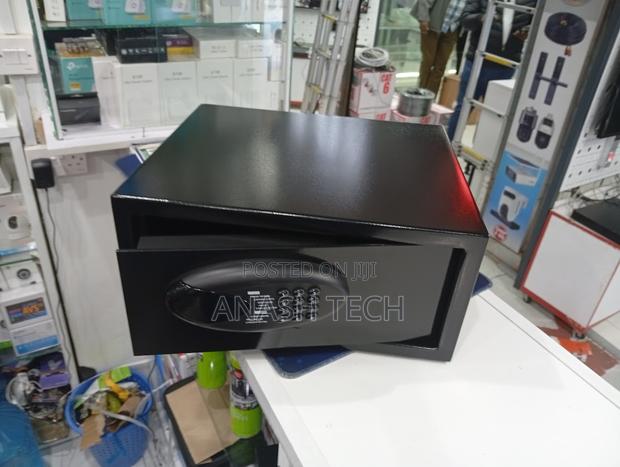 Hotel Safe Box With Electronic Password Lock – Compact Security Safe - main view