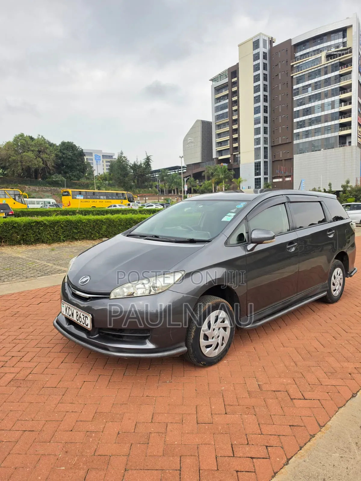 Toyota Wish 2013