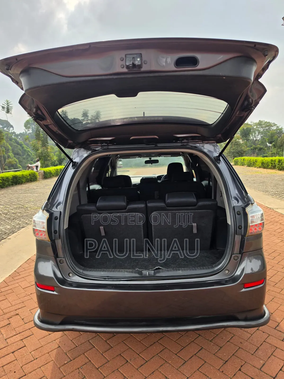 Toyota Wish 2013