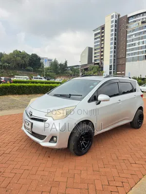 Toyota Ractis 2013
