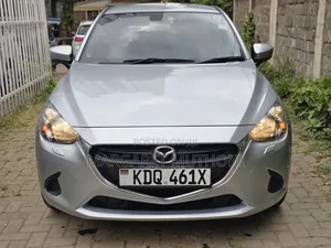 Mazda Demio 2017 Silver