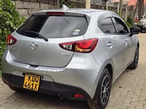 Mazda Demio 2017 Silver