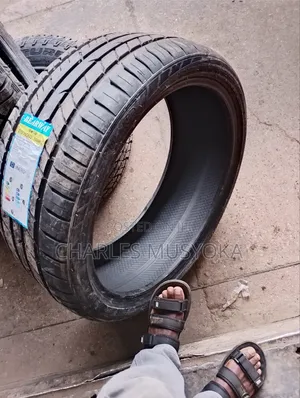 275/35 R 22 Bearway Tyres