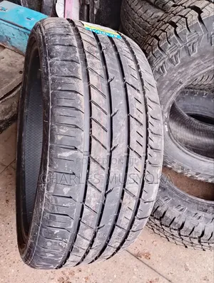 275/35 R 22 Bearway Tyres