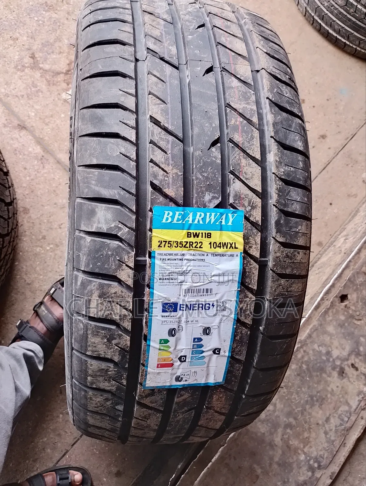 275/35 R 22 Bearway Tyres