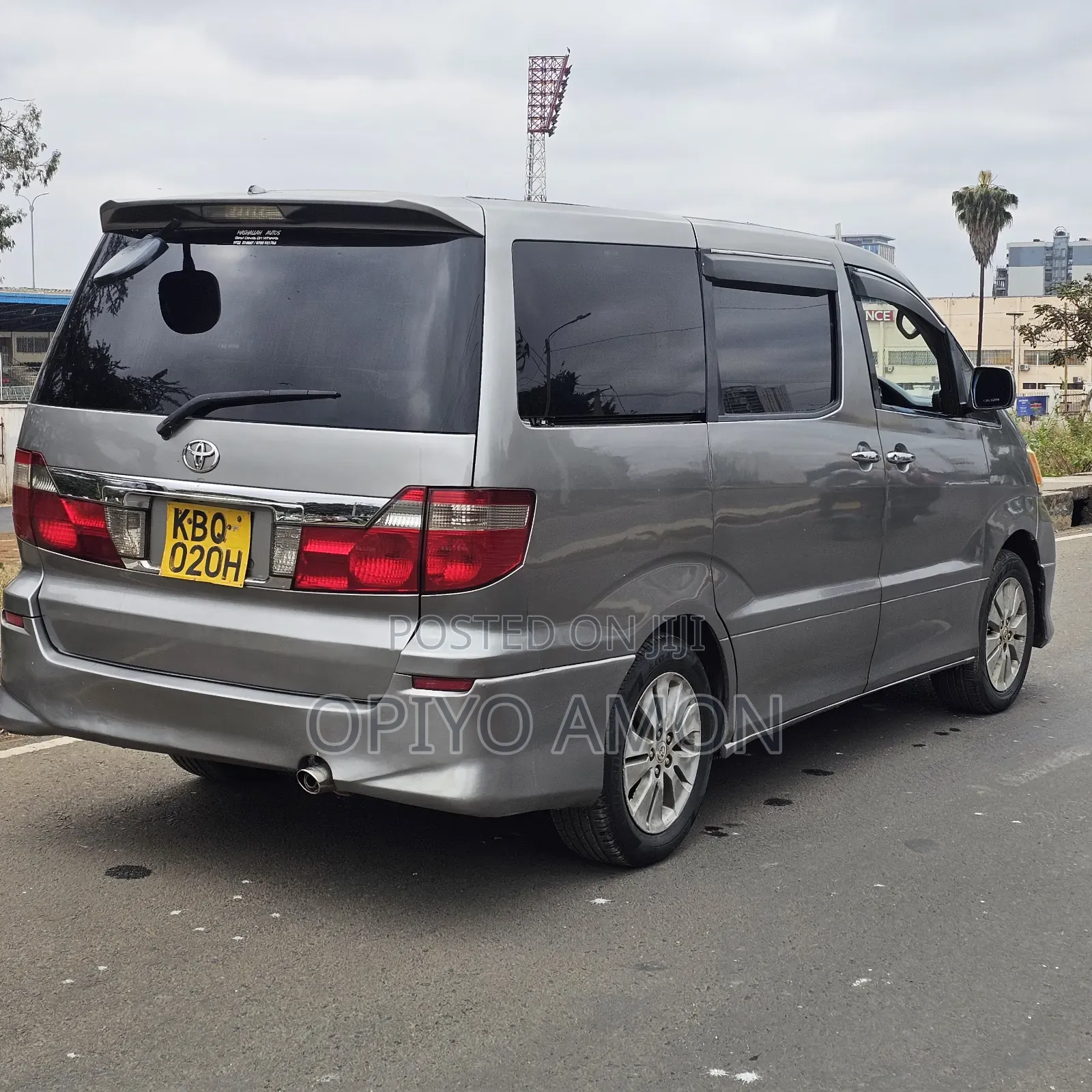 Toyota Alphard 2005 Silver