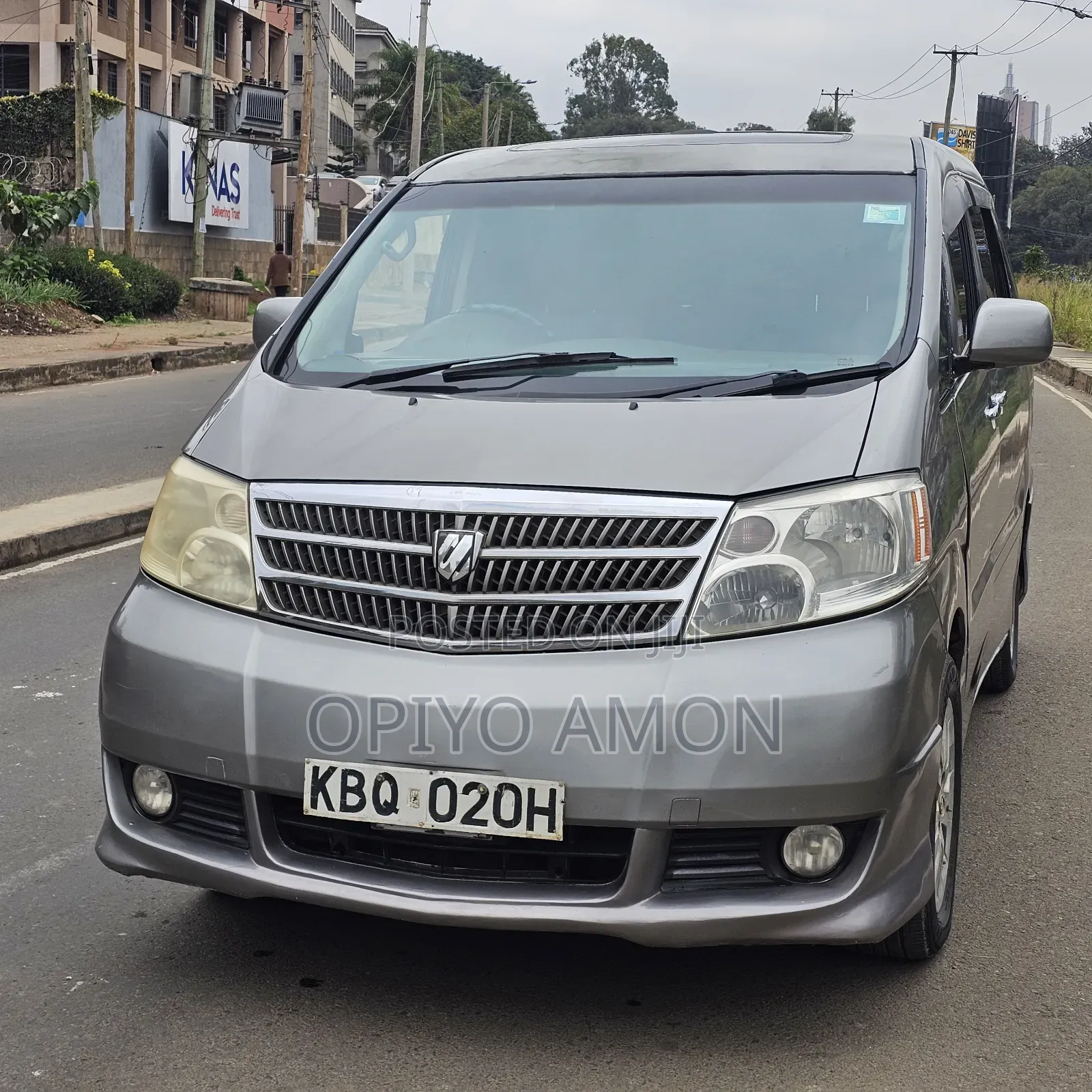 Toyota Alphard 2005 Silver