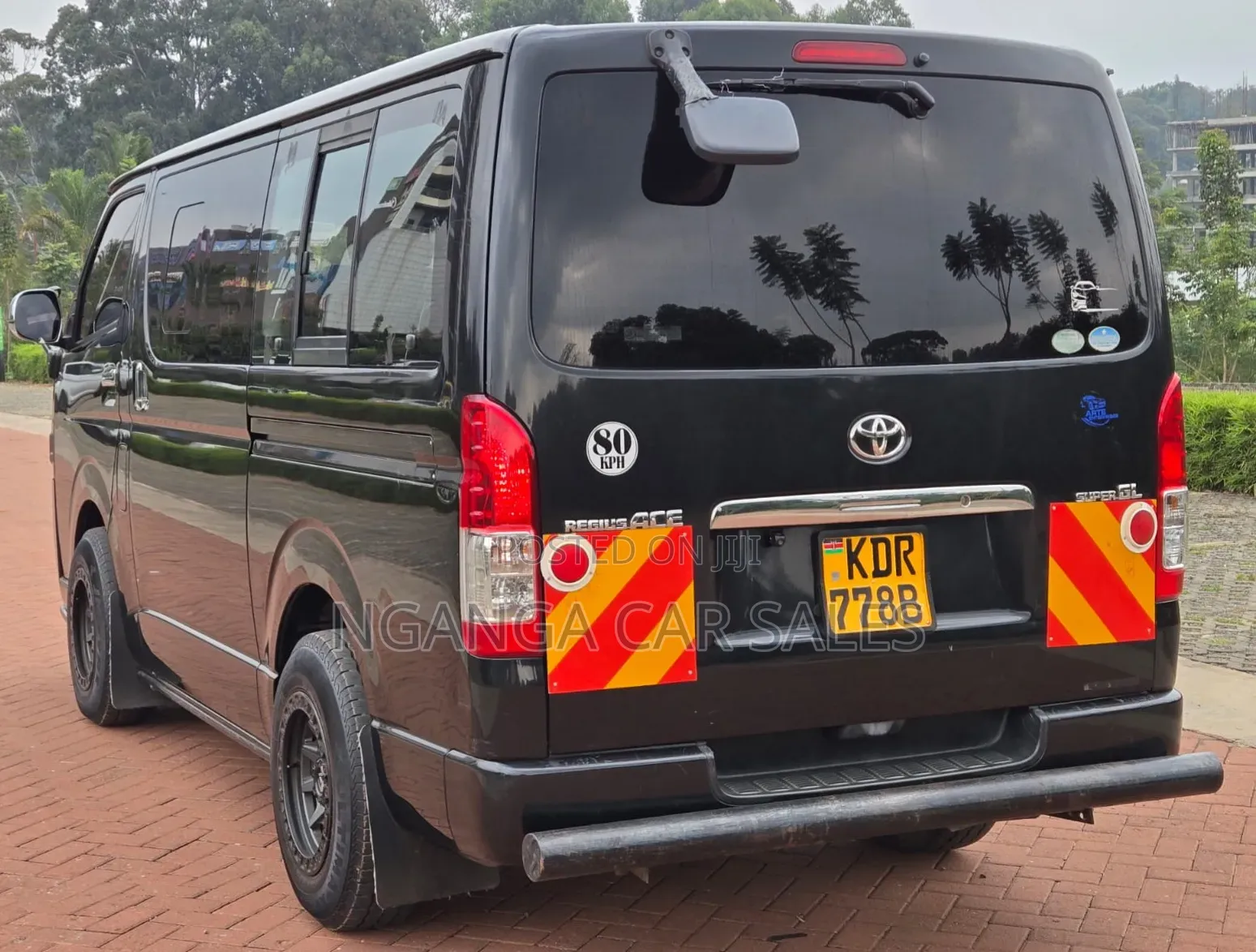 Toyota HiAce 2018 Black
