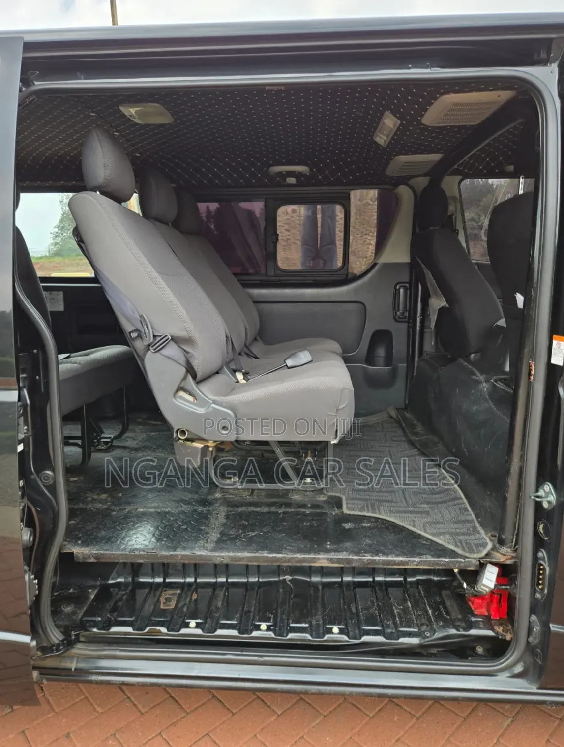 Toyota HiAce 2018 Black