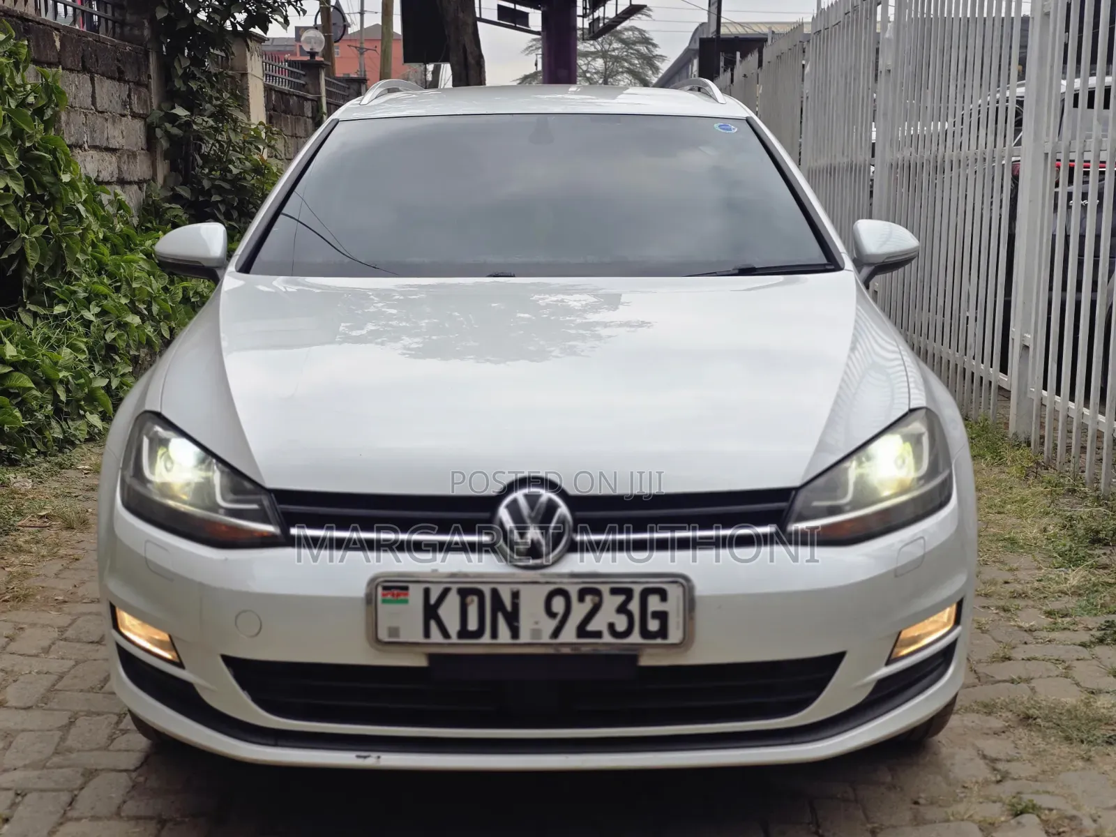 Volkswagen Golf Variant 2016 White