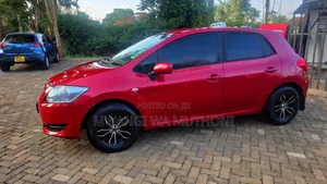 Toyota Auris 2007 Red