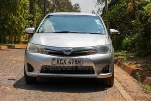 Toyota Corolla Fielder 2012 Silver