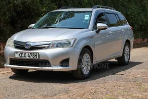 Toyota Corolla Fielder 2012 Silver