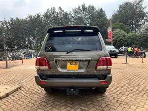 Toyota Land Cruiser 100 4.2 2006 Green