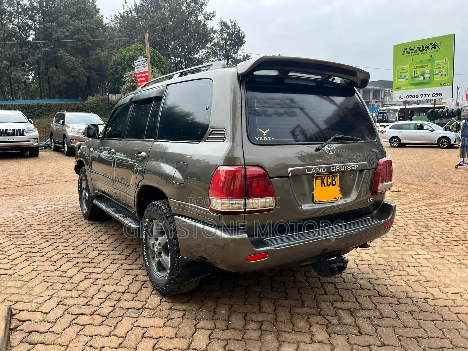 Toyota Land Cruiser 100 4.2 2006 Green