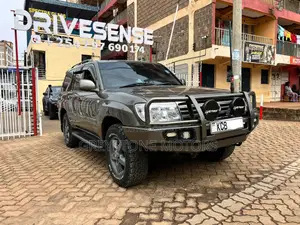 Toyota Land Cruiser 100 4.2 2006 Green