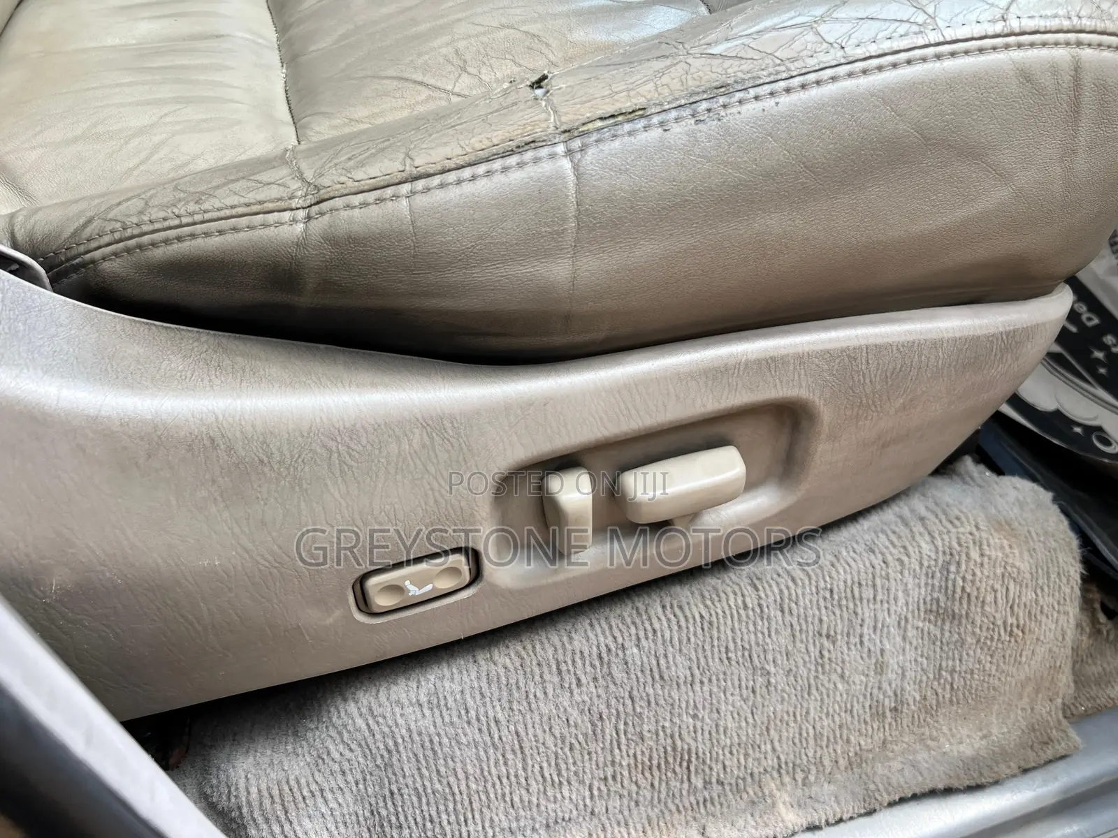 Toyota Land Cruiser 100 4.2 2006 Green