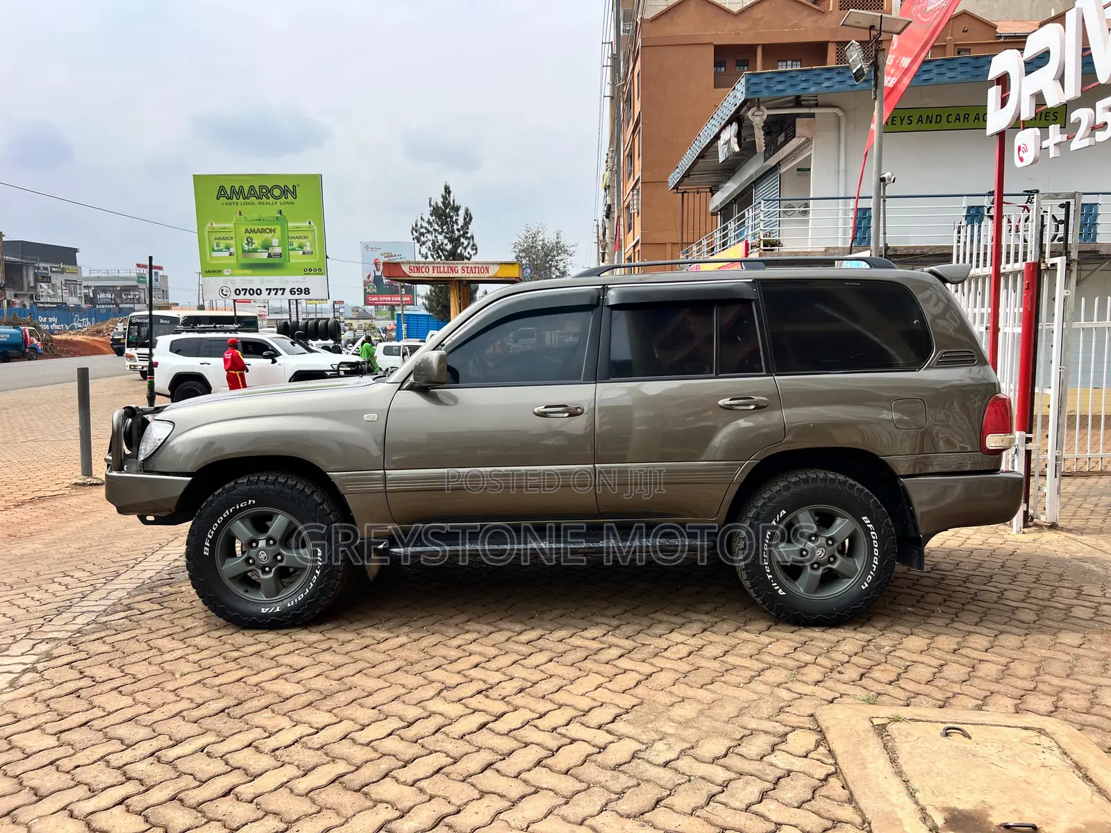 Toyota Land Cruiser 100 4.2 2006 Green