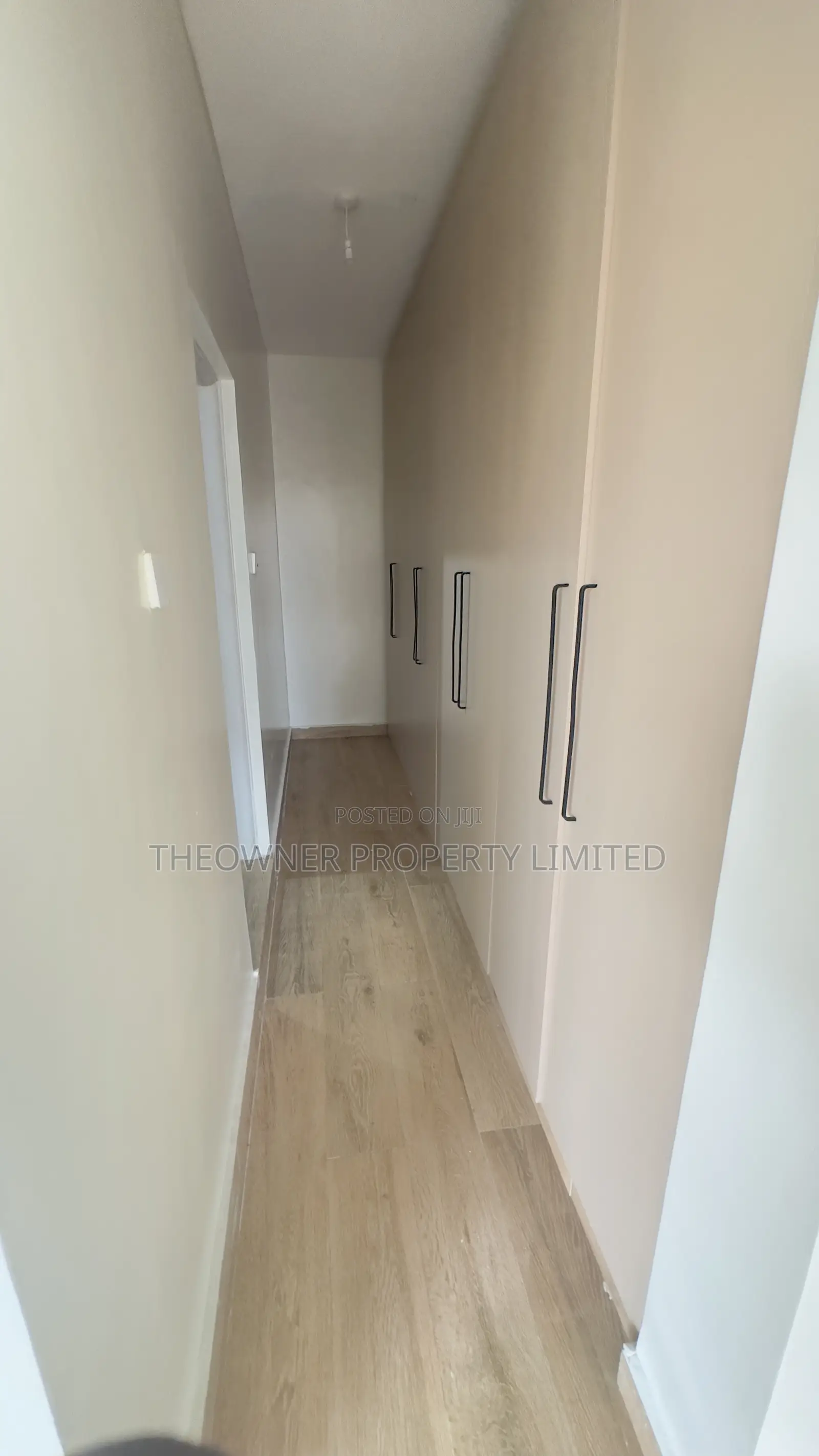 4bdrm Duplex in Parklands for rent
