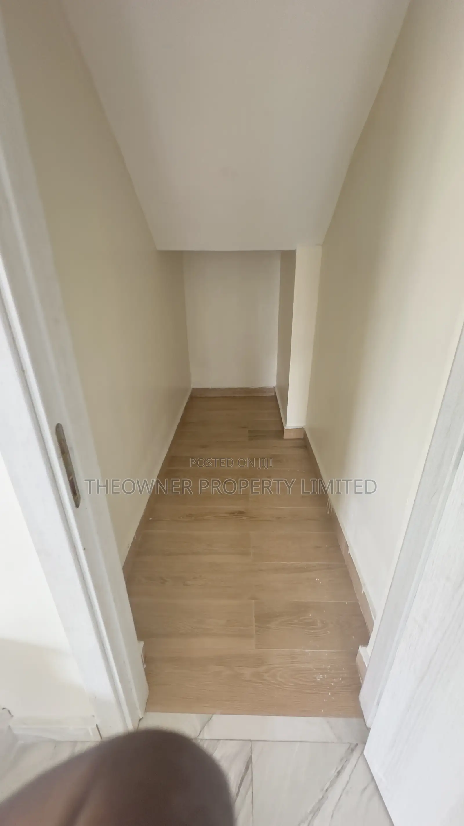 4bdrm Duplex in Parklands for rent