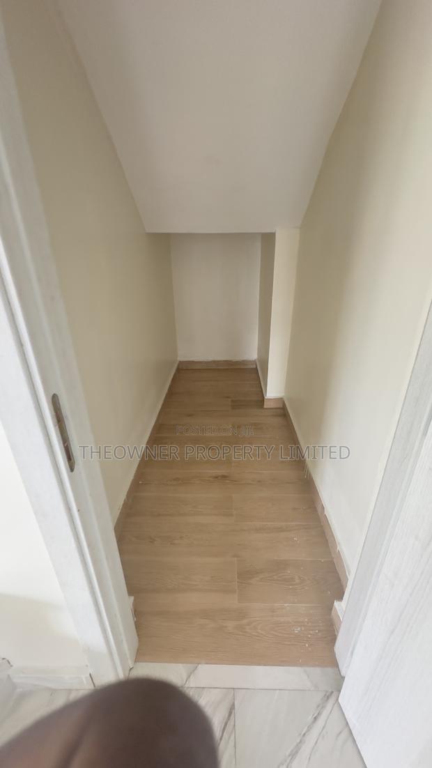 4bdrm Duplex in Parklands for rent - thumbnail 8