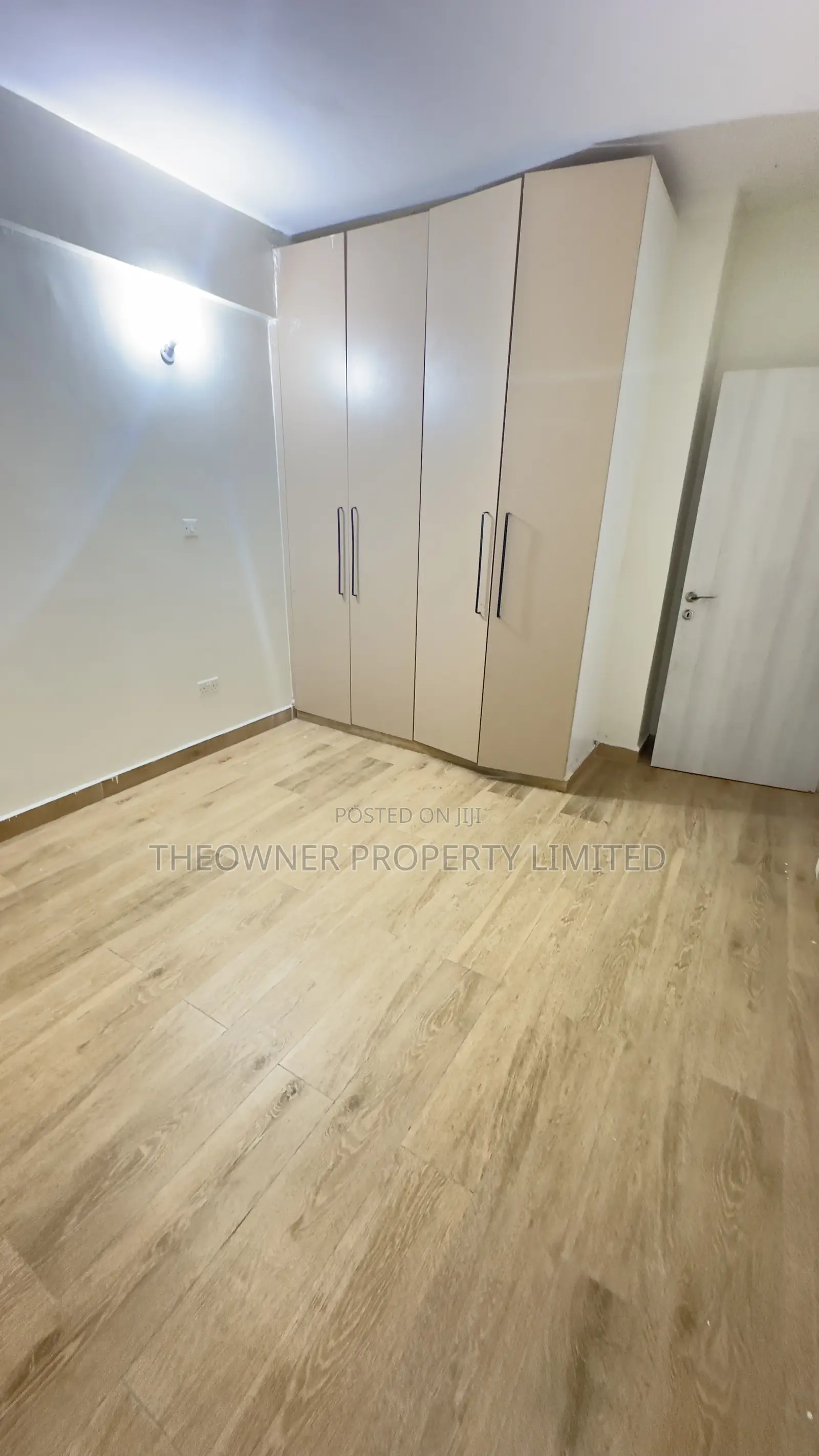 4bdrm Duplex in Parklands for rent