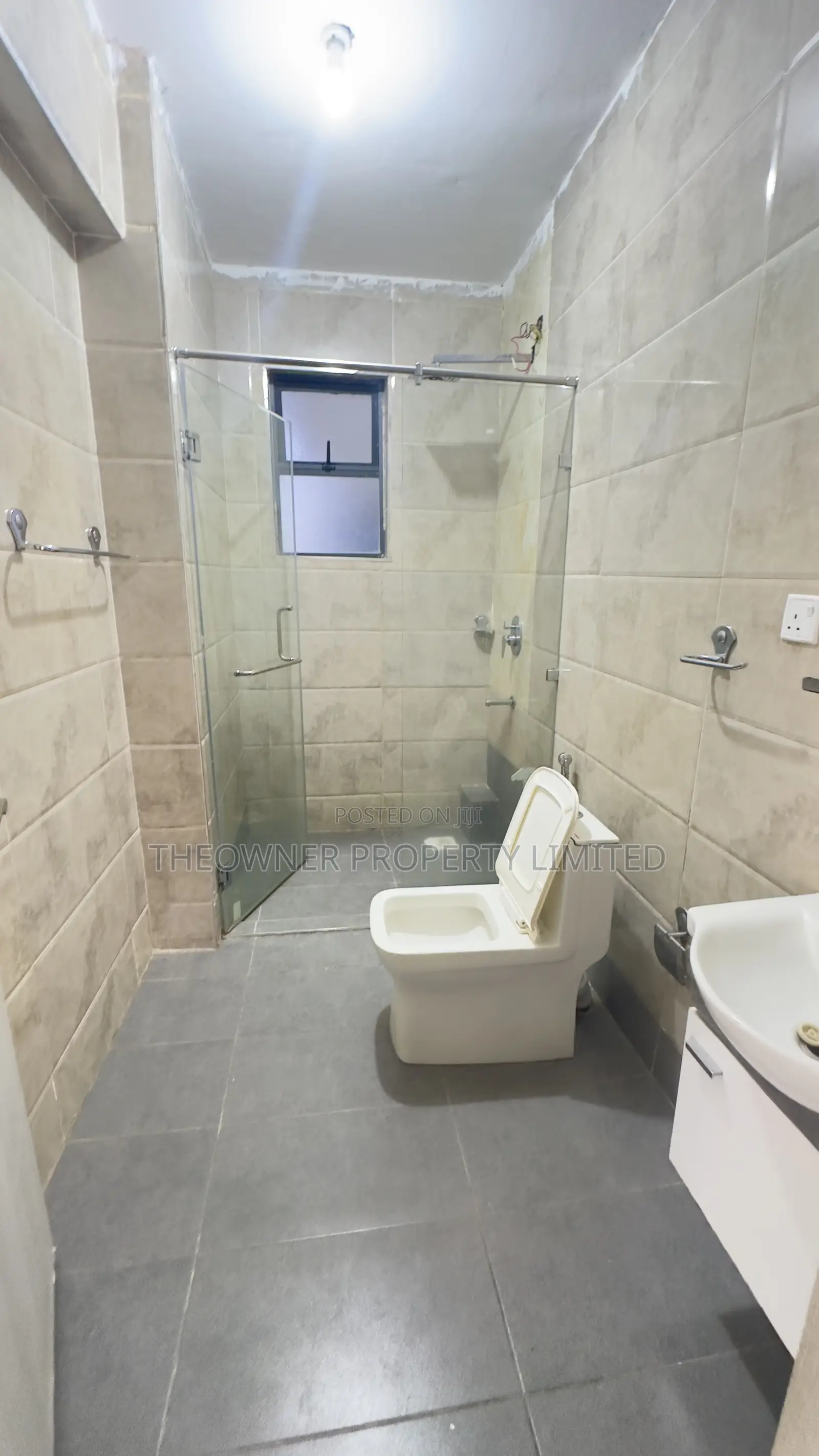4bdrm Duplex in Parklands for rent