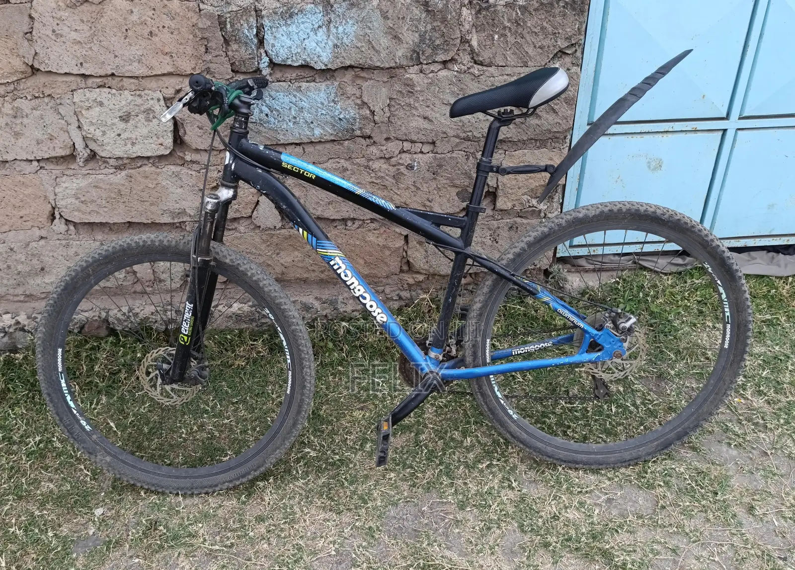 Ex Uk Mountain Bike, Size 29