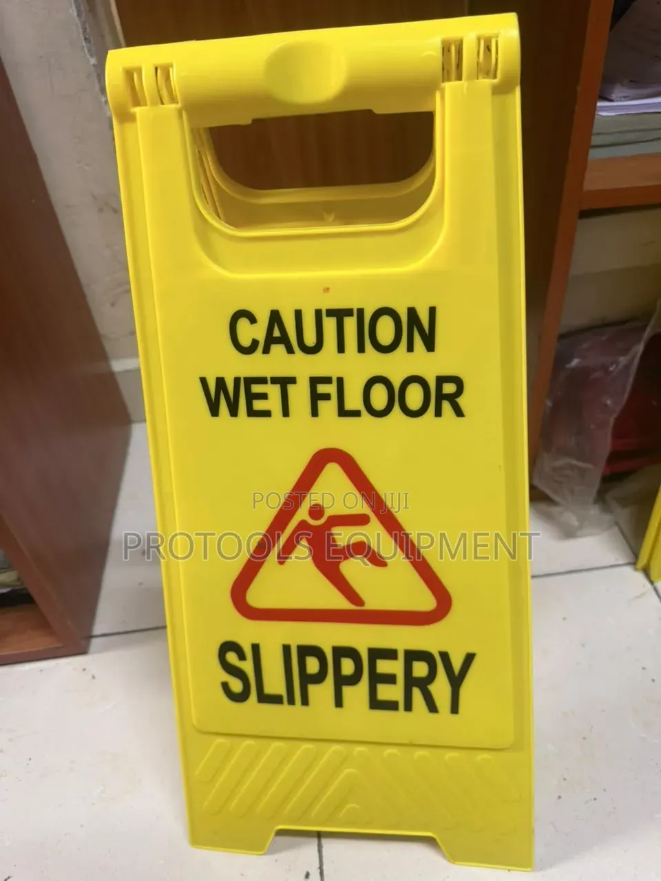 Wet Floor/Slippery Signage