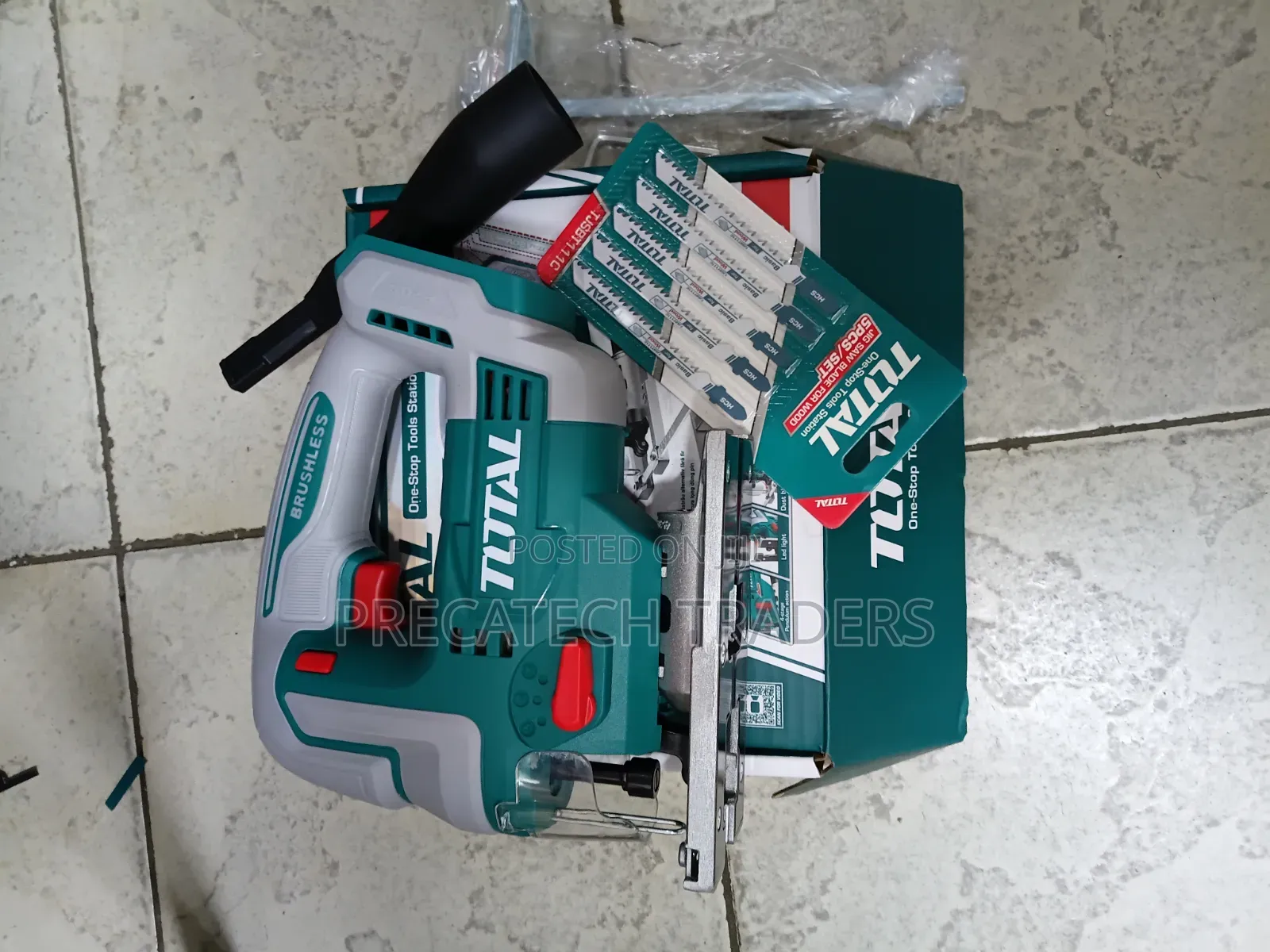 TOTAL Brushless Electric Jigsaw Cutting Machine