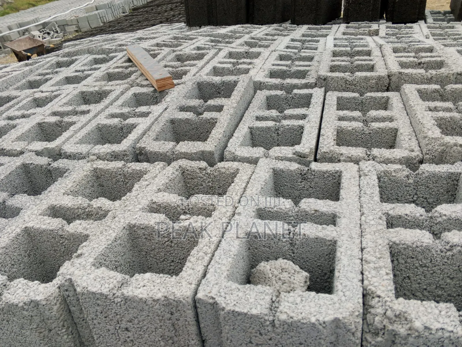 Heavy Duty Building Bricks