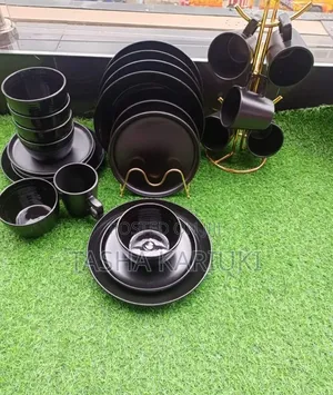 *All Black Dinner Set *Size* : 24pc Set
