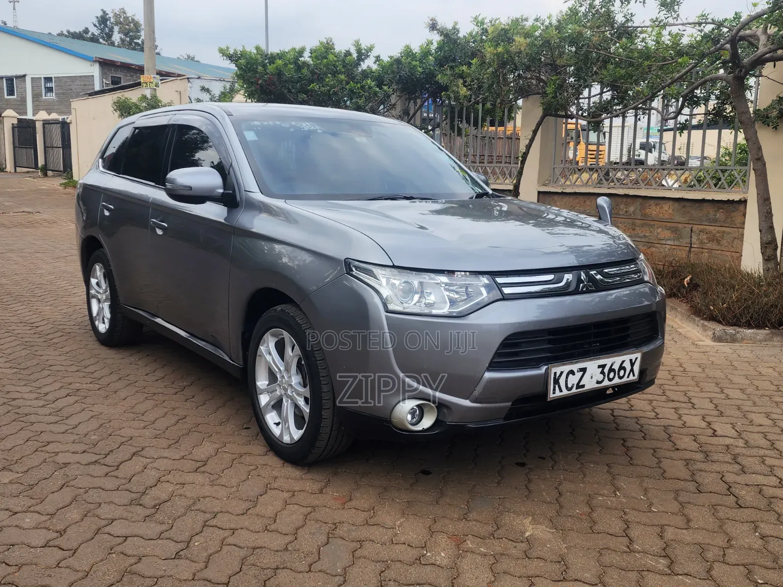Mitsubishi Outlander 2013 Gray