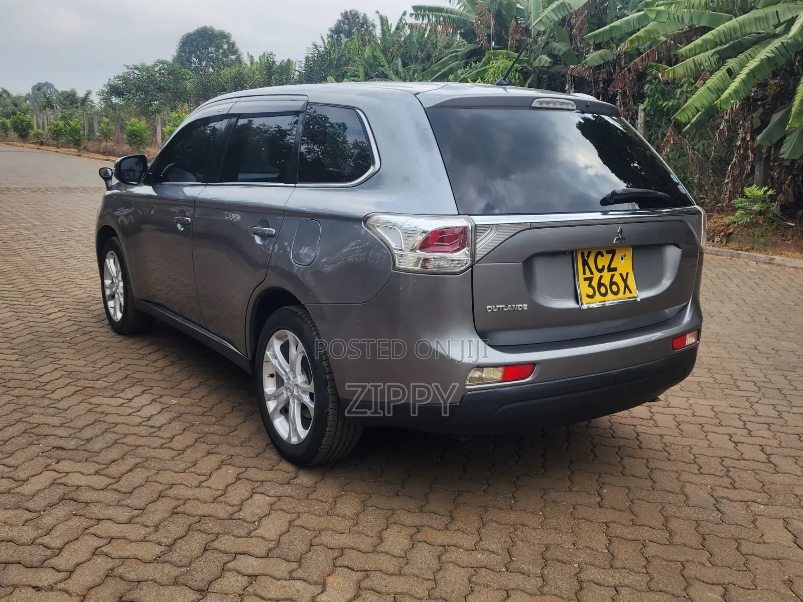 Mitsubishi Outlander 2013 Gray
