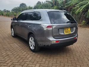 Mitsubishi Outlander 2013 Gray