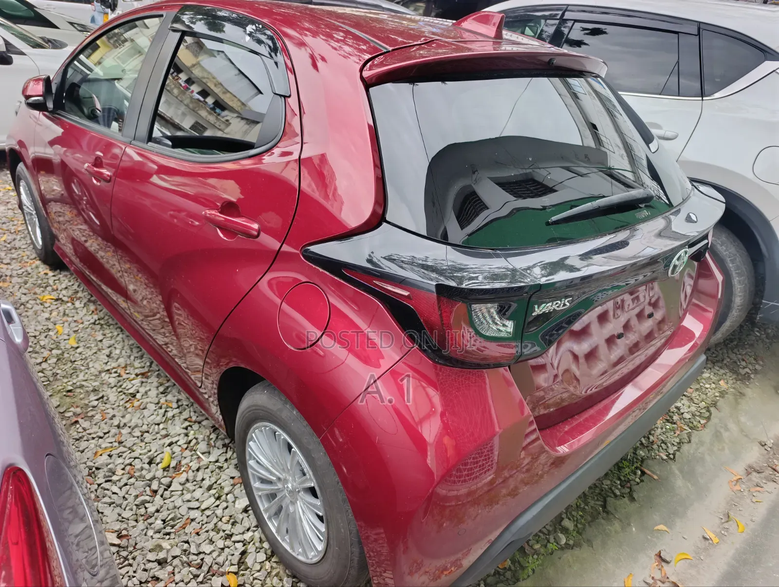 Toyota Yaris 2020 Maroon