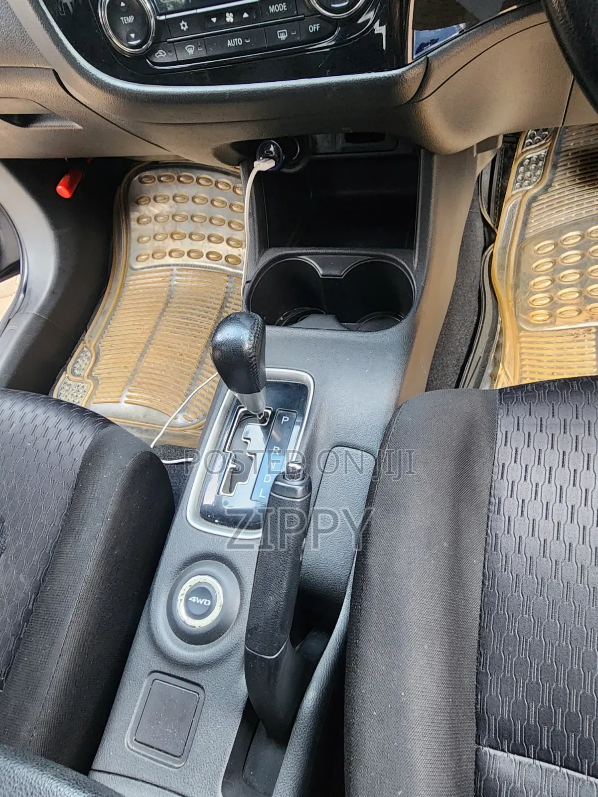 Mitsubishi Outlander 2013 Gray