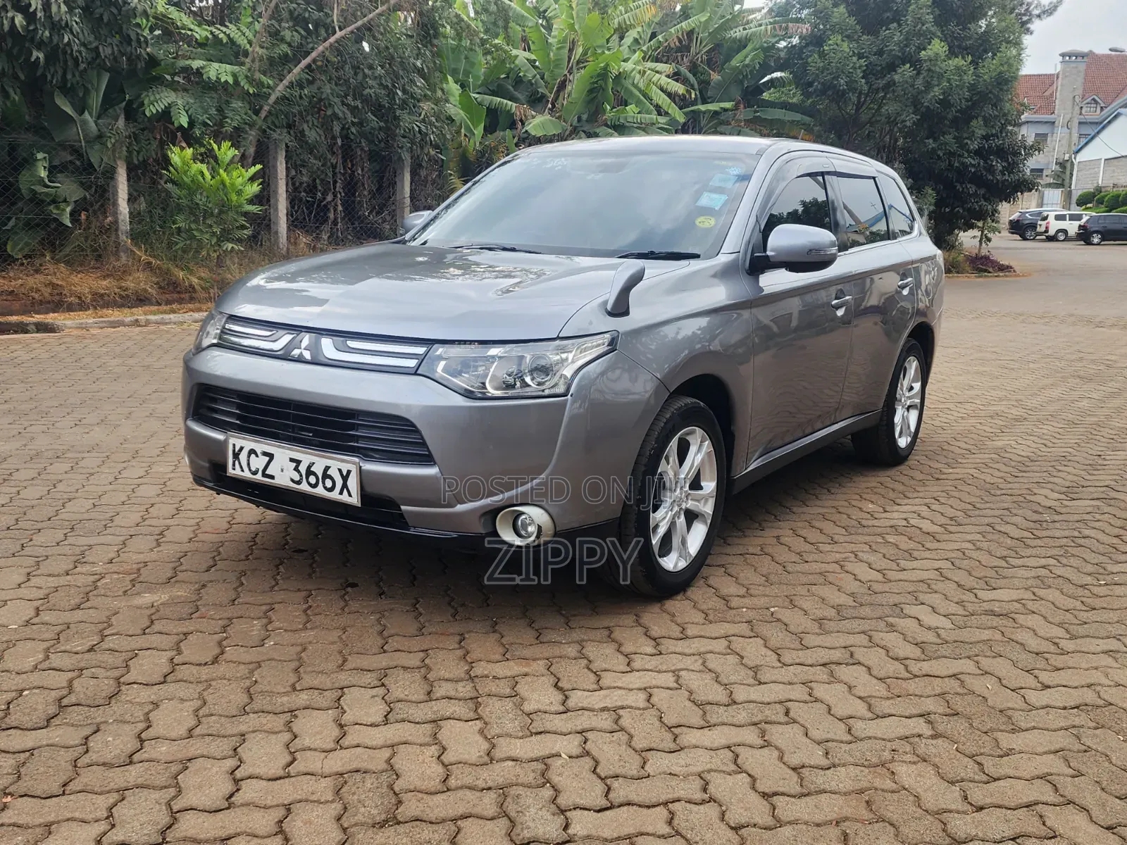 Mitsubishi Outlander 2013 Gray