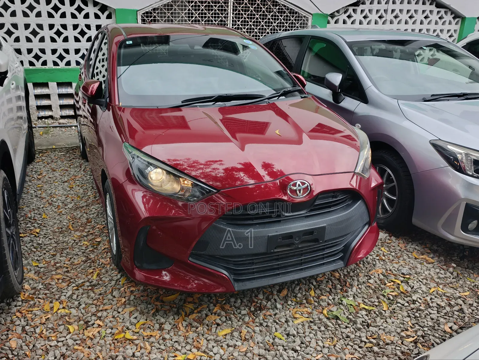 Toyota Yaris 2020 Maroon