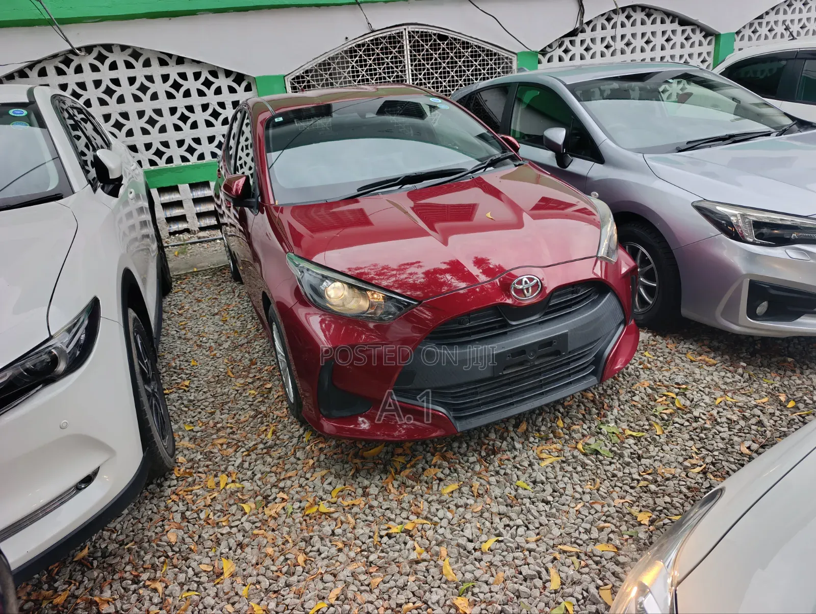 Toyota Yaris 2020 Maroon