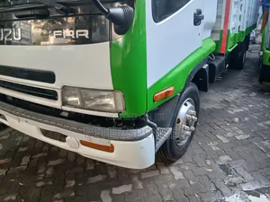 Isuzu FRR, 10tonnes, Cover Board