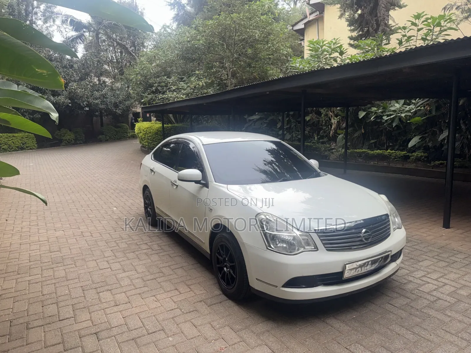 Nissan Bluebird 2008 Silver