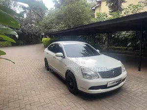 Nissan Bluebird 2008 Silver