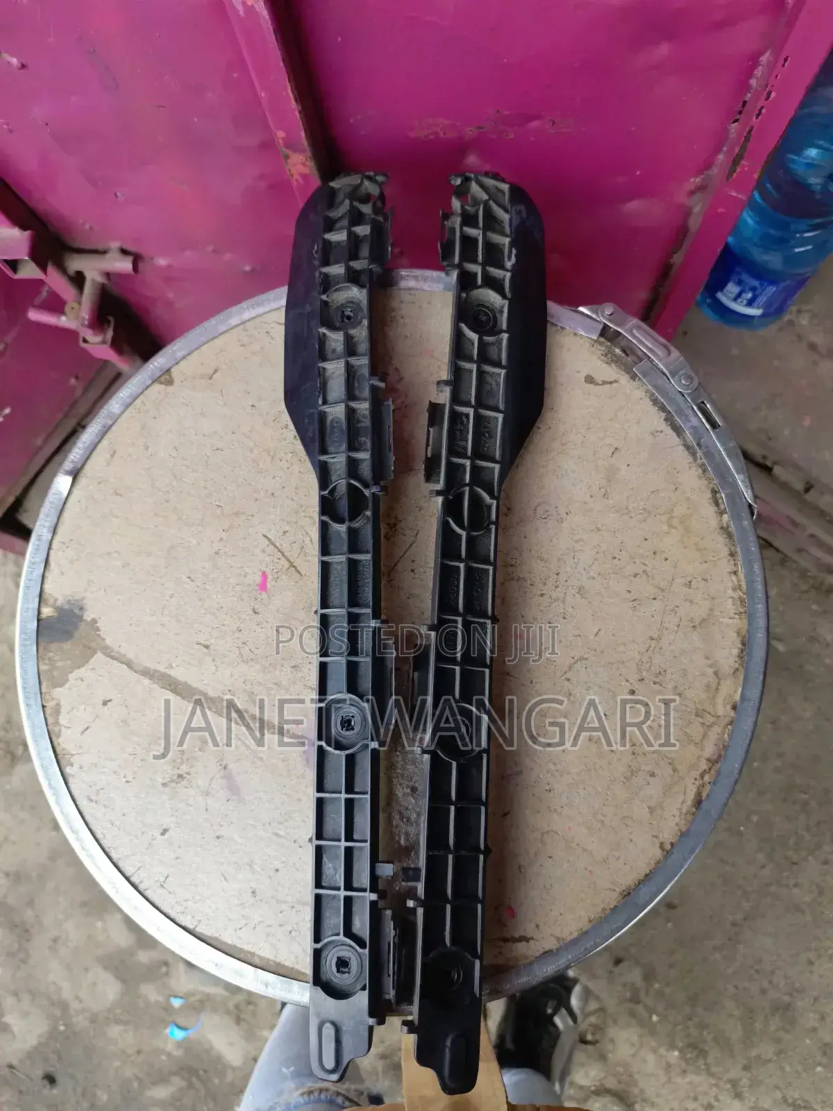 Rear Bumper Slide/Bumper Holder Toyota Harrier New Model