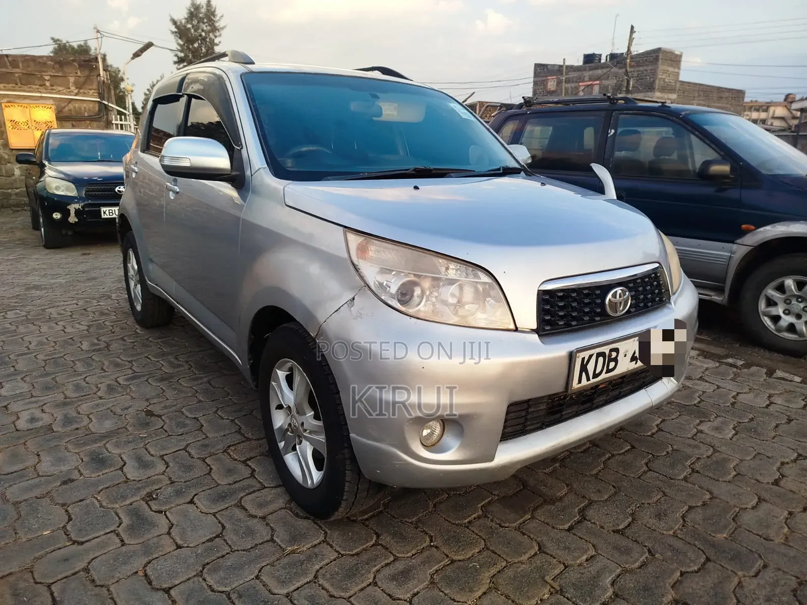 Toyota Rush 2014 Silver