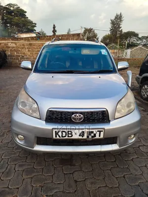 Toyota Rush 2014 Silver