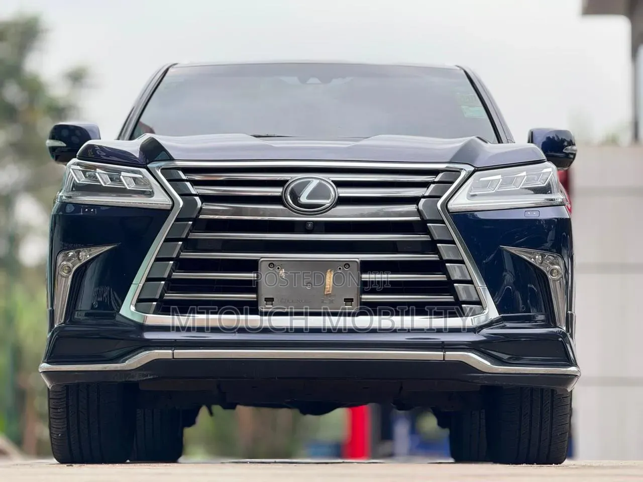 Lexus LX 2016 Blue
